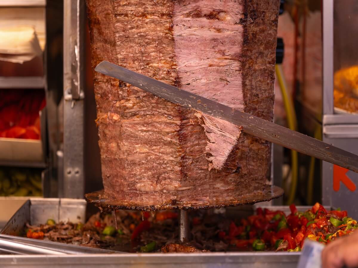 Tarihi Rami Dönercisi döner servisi